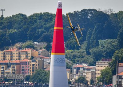 Air Invictus 2026-1562
